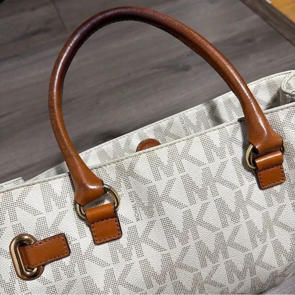 MICHAEL KORS Hamilton White Monogram Tote with Brown Leather Trim - Picture 4 of 13